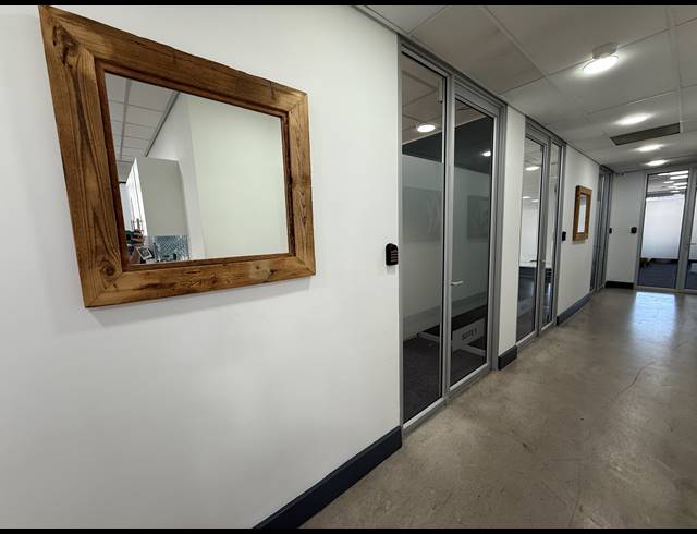 9.90M² OFFICE TO LET IN ROSEBANK
